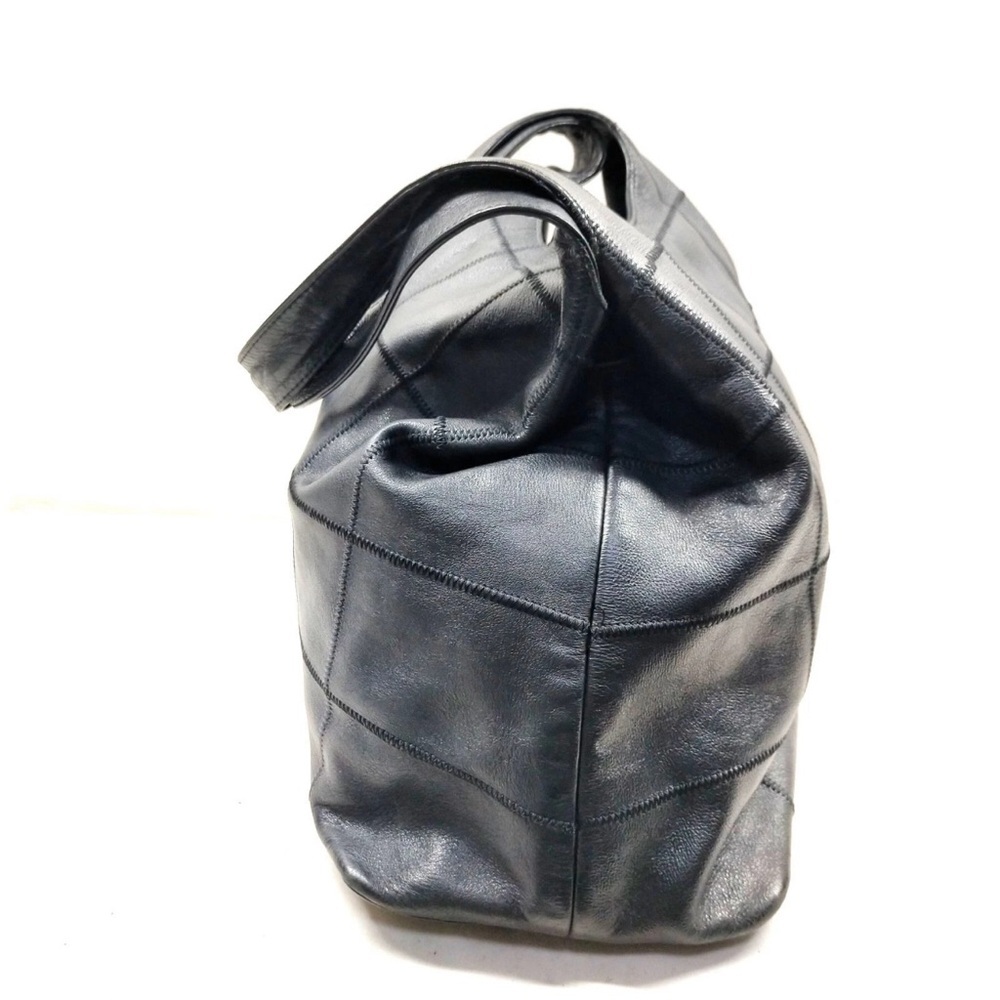 CHANEL Black butter soft  Shoulder Bag - Picture 3 of 15